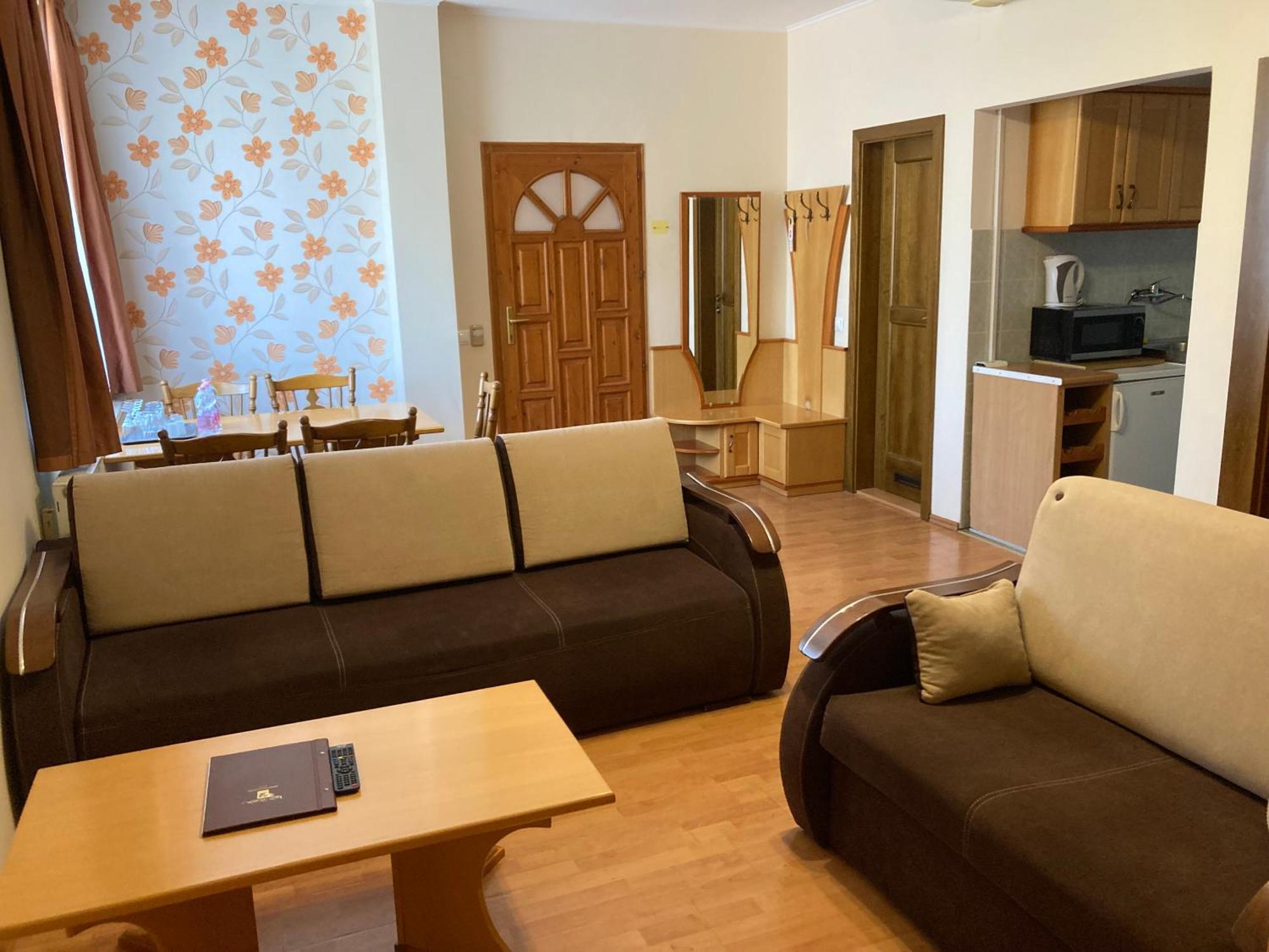Het Vezer Apartmanhotel Komarom Ruang foto