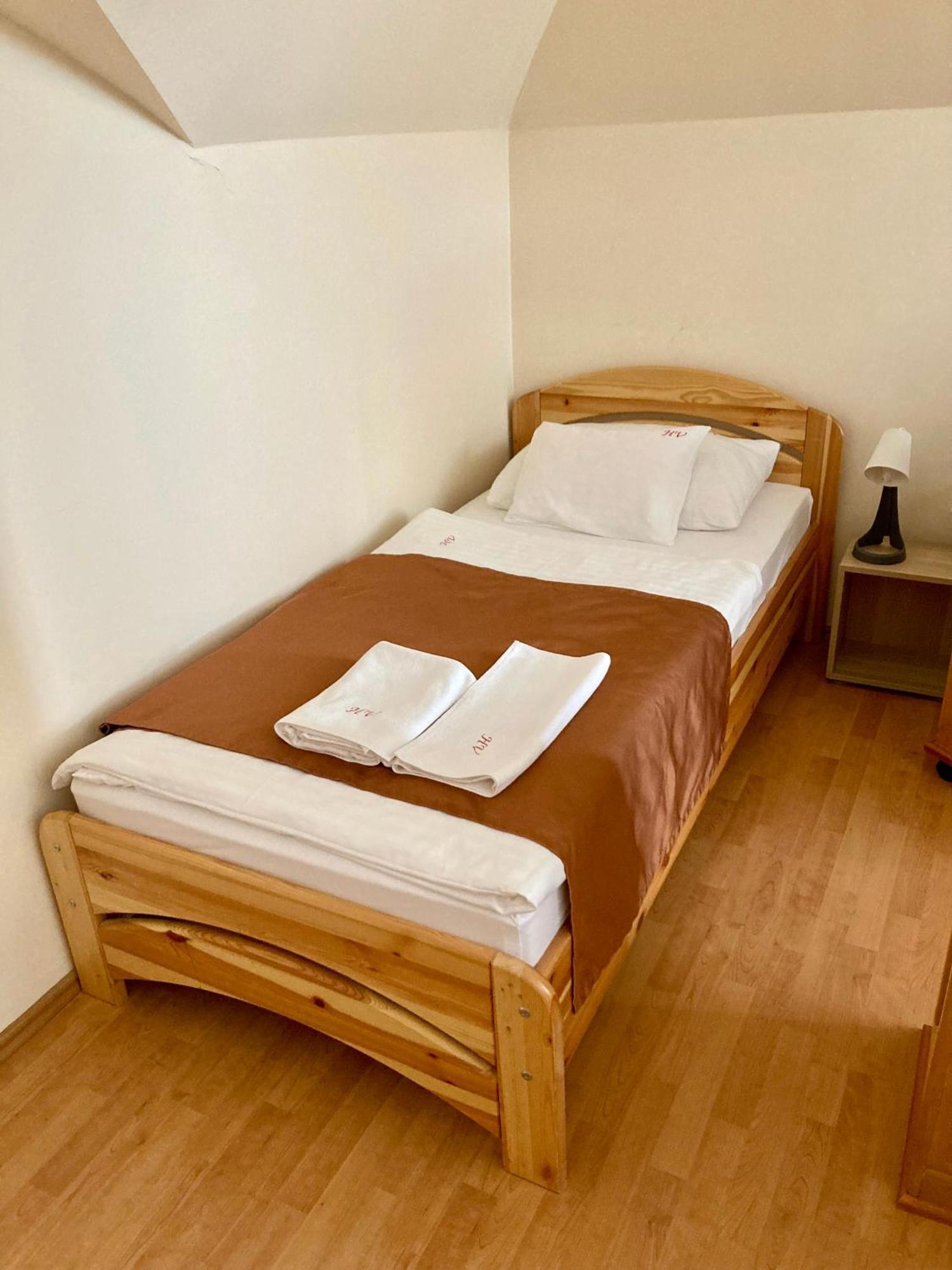 Het Vezer Apartmanhotel Komarom Ruang foto